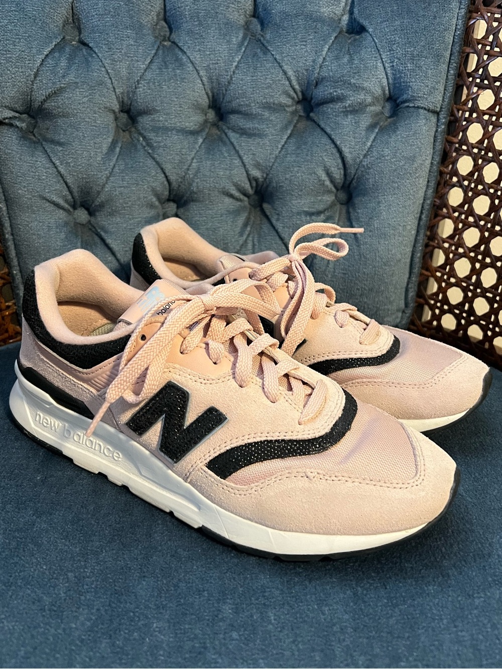 New Balance 997H Pink and Black Women's Athletic Sneakers Shoes